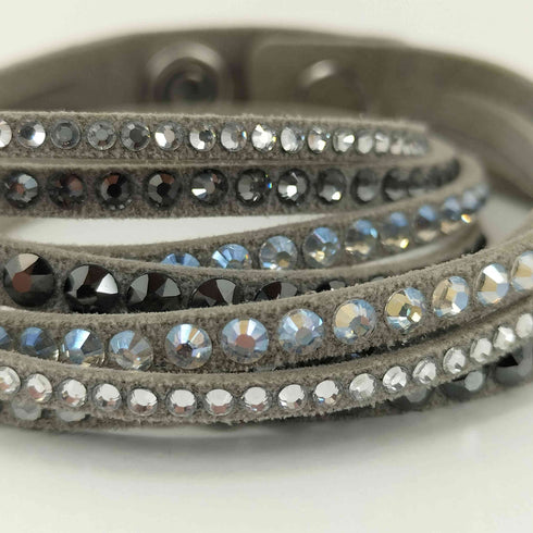 ダニエルスワロフスキー DANIEL SWAROVSKI レザー 4連 ブレスレット レディース