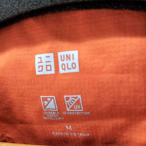 ユニクロ UNIQLO ポケッタブルUVカットパーカ(3Dカット) メンズ JPN:M
