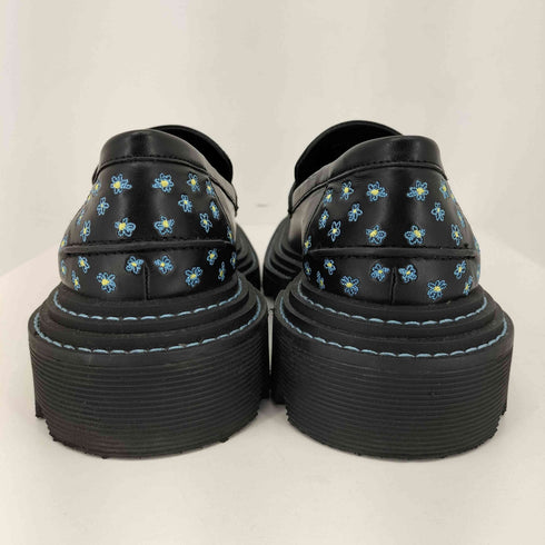 チャールズアンドキース CHARLES&KEITH Coco Capitan ペルリーネ フローラルエンブロイデッドチャンキーペニーローファー レディース 39
