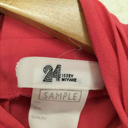 イッセイミヤケ ISSEY MIYAKE 24 ISSEY MIYAKE フロントオープンプリーツワンピース レディース