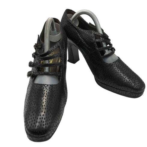 サルヴァトーレフェラガモ Salvatore Ferragamo イタリア製 パンチングレザー 4連 ストラップ ヒール パンプス レディース 6 1/2 D