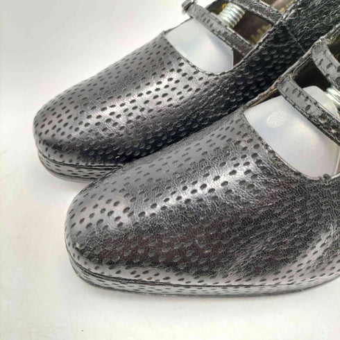 サルヴァトーレフェラガモ Salvatore Ferragamo イタリア製 パンチングレザー 4連 ストラップ ヒール パンプス レディース 6 1/2 D