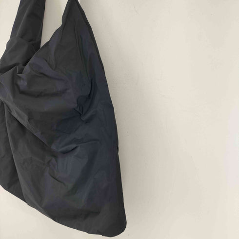 フーワット WhoWhat WRAP BAG M メンズ