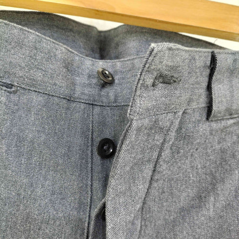 エムエイチエル MHL. ボタンフライ ストレートパンツ メンズ S