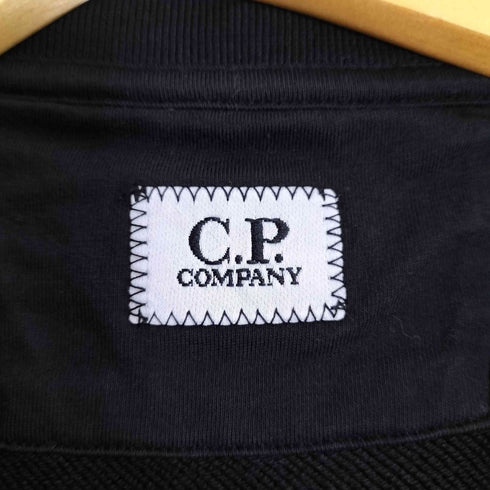 シーピーカンパニー C.P.COMPANY Lens Logo Diagonal Cotton Crew Neck Sweatshirt レンズ ディテール スウェット メンズ import:L