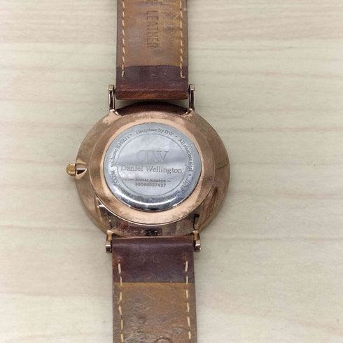 ダニエルウェリントン Daniel Wellington アナログ レザーベルトウォッチ メンズ ONE SIZE
