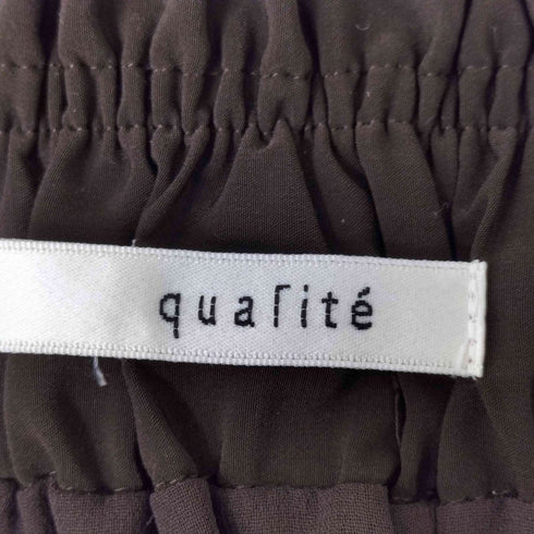 カリテ qualite グロッシーサテンドレープパンツ レディース JPN:36