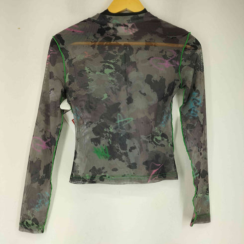 アーバン レヴィヴォ URBAN REVIVO 総柄 シアーデザイン L/Sカットソー レディース