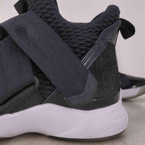 ナイキ NIKE LeBron Soldier 12 SFG レブロン ソルジャー 12 SFG スニーカー メンズ JPN:25