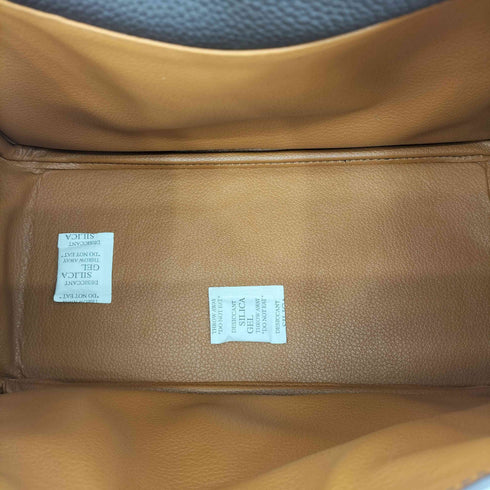 牛革 レザーショルダーバッグ レディース