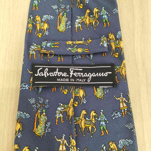 サルヴァトーレフェラガモ Salvatore Ferragamo 総柄シルクネクタイ メンズ