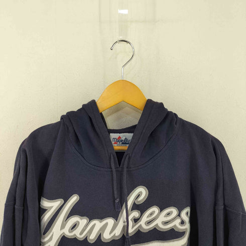 マジェスティック MAJESTIC ベースボールチームワッペン スウェットフーディ メンズ import:XL