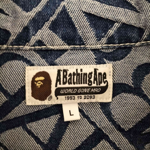 アベイシングエイプ A BATHING APE Monogram Metal One Point Denim Jacket メンズ JPN:L