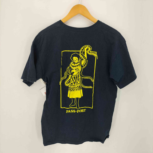 パスポート PASSPORT 両面プリント クルーネックTシャツ メンズ import:M