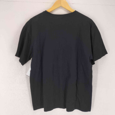 フロントプリントクルーネックアーティストTシャツ メンズ