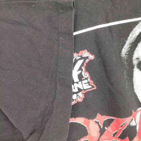 フロントプリントクルーネックアーティストTシャツ メンズ