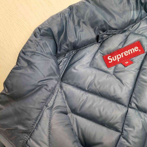 シュプリーム Supreme Spellout Quilted Lightweight Down Jacket スペルアウト キルト ライトウェイト ダウン ジャケット メンズ import:M