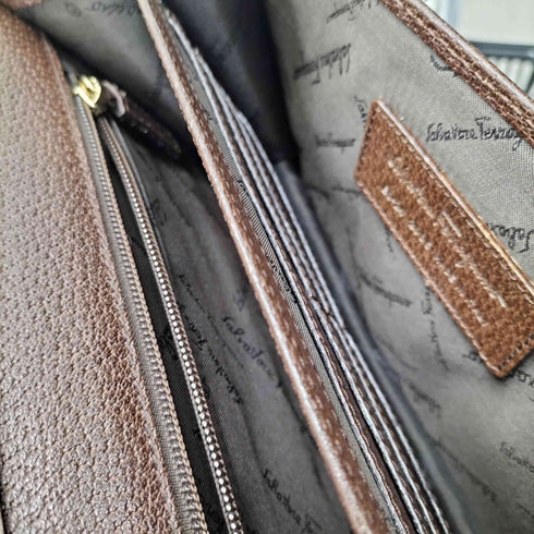 サルヴァトーレフェラガモ Salvatore Ferragamo レザークラッチバッグ メンズ
