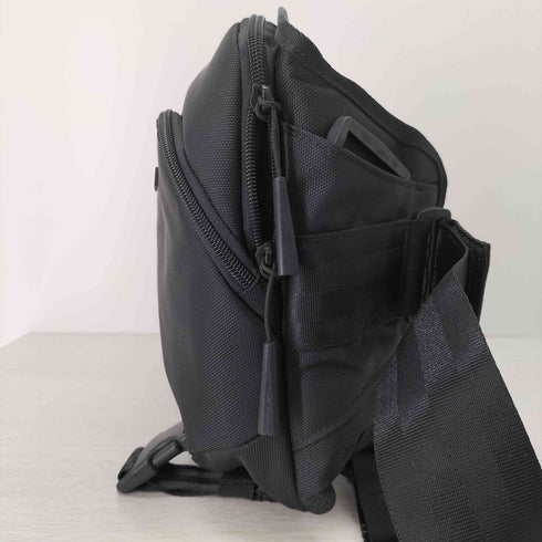 インケース incase Reform Sling Pack メンズ