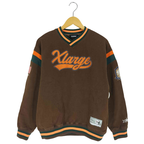 エクストララージ XLARGE BASEBALL LOGO EMBROIDERED V NECK SWEATSHIRT ベースボールロゴ エンブロイダード Vネック スウェットシャツ メンズ import:S