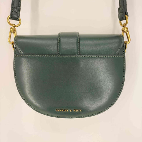 チャールズアンドキース CHARLES&KEITH Mini Gabine Saddle Bag ミニガビーヌサドルバッグ レディース
