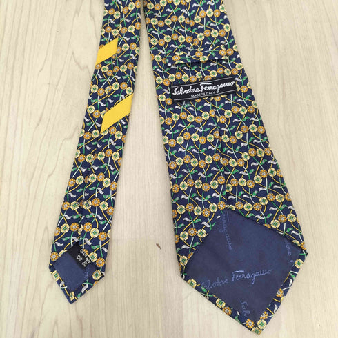 サルヴァトーレフェラガモ Salvatore Ferragamo MADE IN ITALY 花柄 シルクネクタイ メンズ