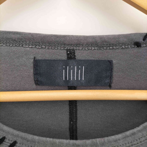 ililil つぎはぎはデザインです。 Tシャツ メンズ