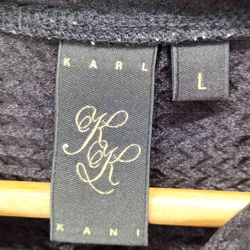 カールカナイ Karl Kani フロント刺繍 S/S Vネックトップス メンズ import:L