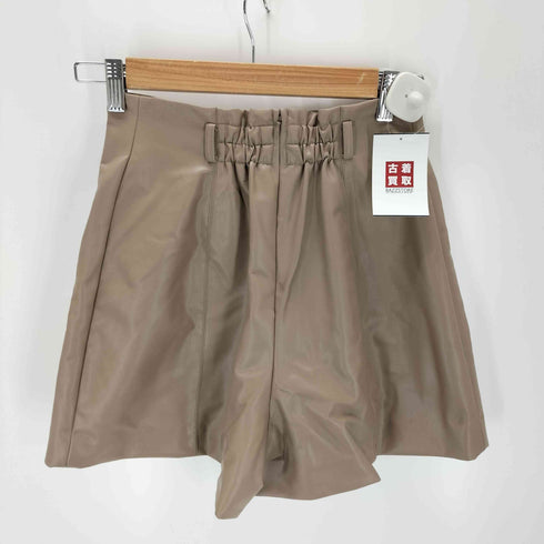 エストラータ STRATA フェイクレザーショートパンツ レディース JPN:S