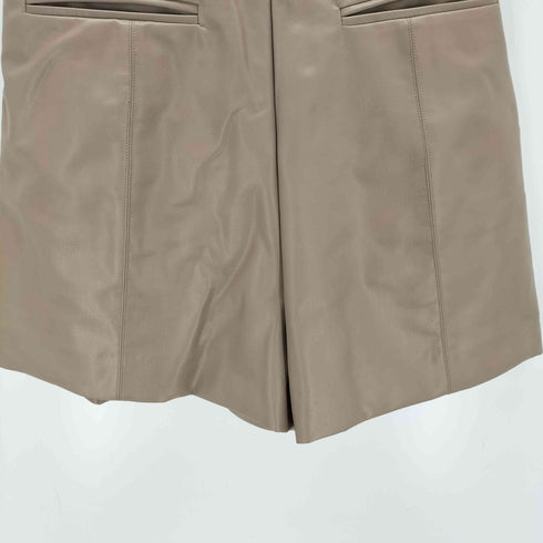エストラータ STRATA フェイクレザーショートパンツ レディース JPN:S