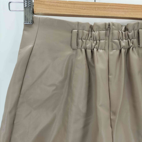 エストラータ STRATA フェイクレザーショートパンツ レディース JPN:S