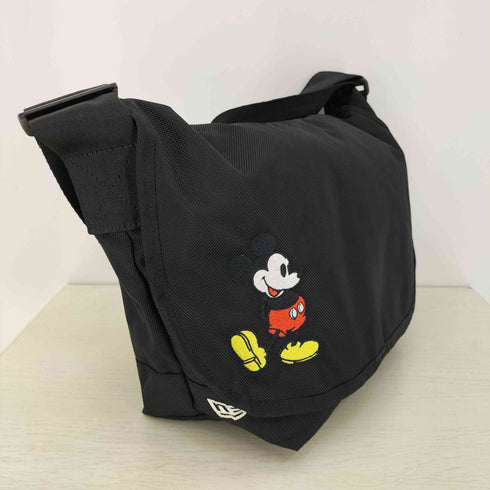 ニューエラ NEW ERA キャラクターメッセンジャー ショルダーバッグ レディース