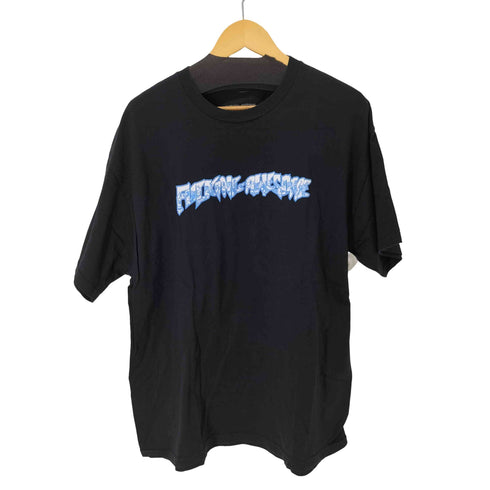ファッキンオーサム FUCKING AWESOME ロゴプリント クルーネック S/S Tシャツ メンズ JPN:XL