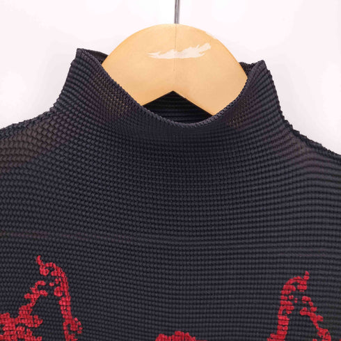 ミー イッセイミヤケ me ISSEY MIYAKE 18SS ダマスク柄 ベロア プリント ハイネック ワッフルプリーツ トップ レディース
