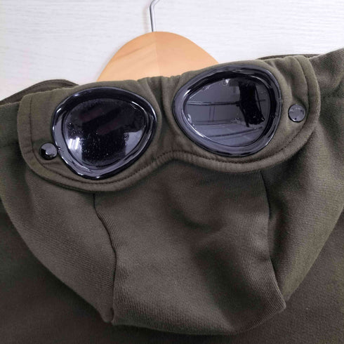 シーピーカンパニー C.P.COMPANY DIAGONAL RAISED FLEECE GOGGLE ZIPPED HOODED SWEATSHIRT ゴーグル ジップアップパーカー メンズ import:S