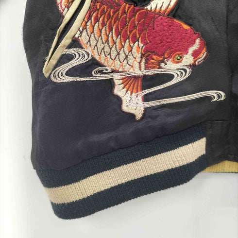 ハナタビガクダン 花旅楽団 鯉刺繍 リバーシブルスカジャン 和柄 メンズ JPN:L