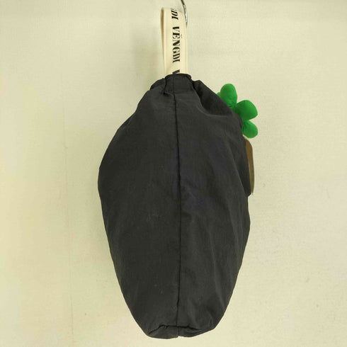 イアパピヨネ ear PAPILLONNER 24aw VENGDI チャーム付き巾着バッグ レディース