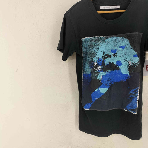 ジョンローレンスサリバン JOHN LAWRENCE SULLIVAN フロントプリント クルーネックTシャツ メンズ import:M