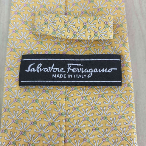 サルヴァトーレフェラガモ Salvatore Ferragamo アンカー総柄 シルクネクタイ メンズ