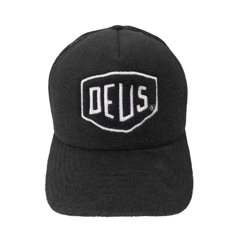 デウス DEUS ロゴ刺繍 トラッカーキャップ メンズ