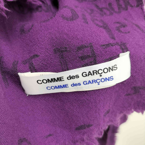 コムデギャルソンコムデギャルソン COMME des GARCONS COMME des GARCONS 英字プリント 大判 フリンジ ストール レディース