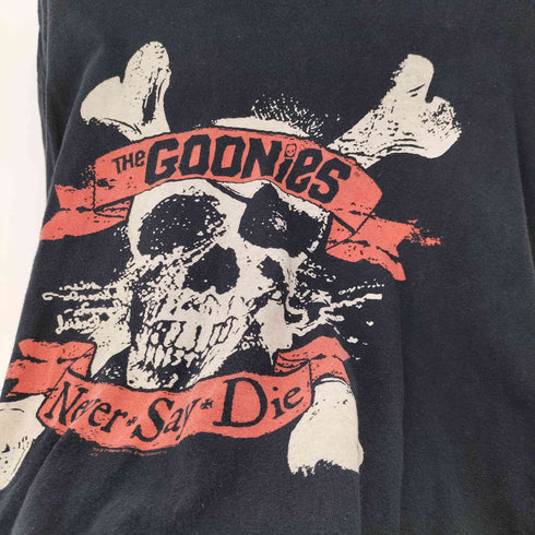 ムービープリントTシャツ スカル Never Say Die メンズ