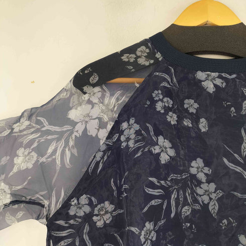 ザラ ZARA レーヨン100花柄シアートップス レディース import:S