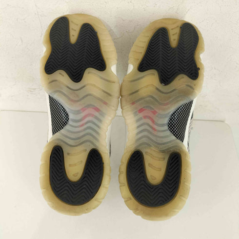 ジョーダンブランド JORDAN BRAND JORDAN 11 RETRO LOW 'LIGHT BONE SNAKESKIN レディース JPN:24