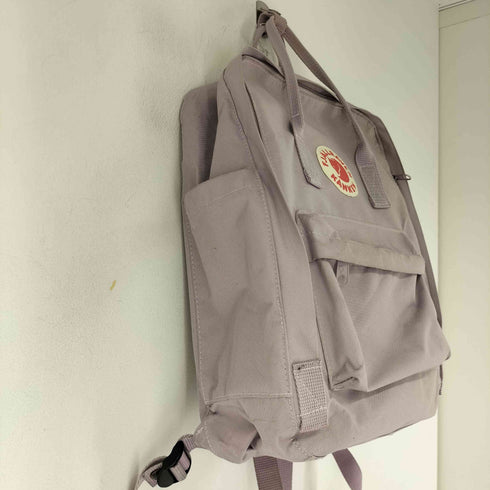 フェールラーベンカンケン FJALLRAVEN KANKEN スクエアナイロンバックパック レディース