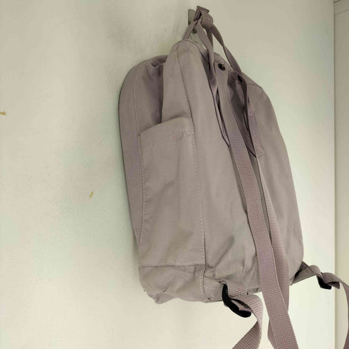 フェールラーベンカンケン FJALLRAVEN KANKEN スクエアナイロンバックパック レディース