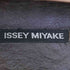 イッセイミヤケ ISSEY MIYAKE 90-00s 黒タグ Vカット レザー スリッポン メンズ JPN:25