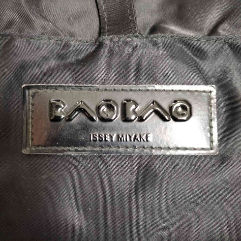 バオバオイッセイミヤケ BAO BAO ISSEY MIYAKE マット ショルダーバッグ メッセンジャーバッグ メンズ