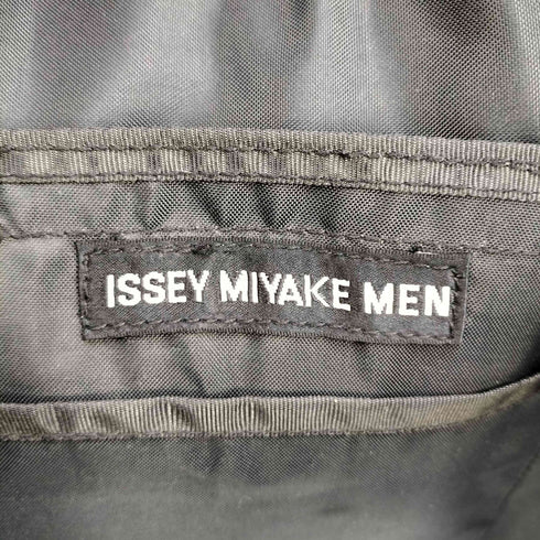 イッセイミヤケメン ISSEY MIYAKE MEN 黒タグ マルチポケット トートバッグ ビジネスバッグ メンズ