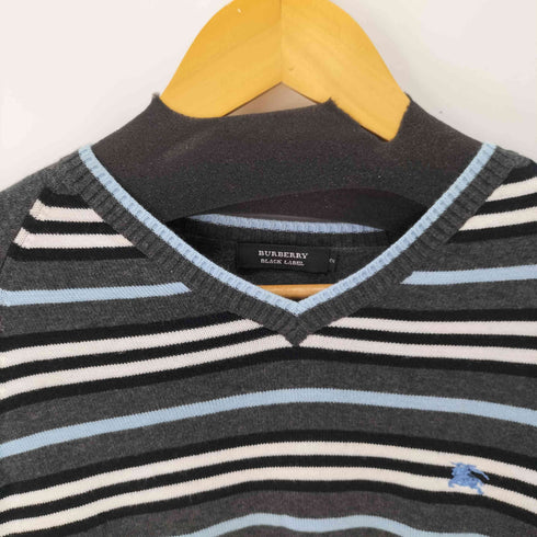 バーバリーブラックレーベル BURBERRY BLACK LABEL ワンポイント刺繍ロゴVネックセーター メンズ JPN:2